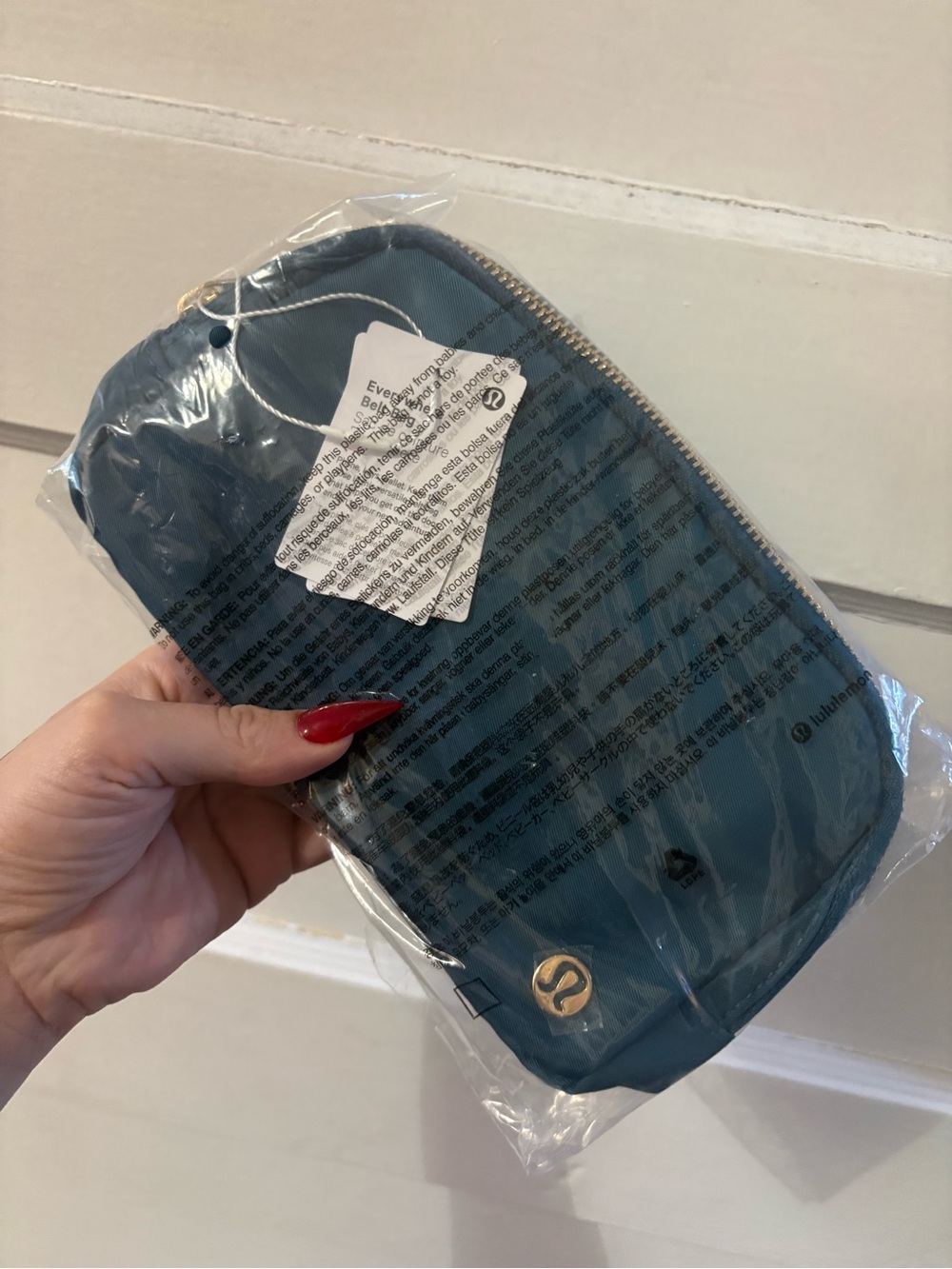 lululemon Teal Zip everywhere belt bag - NWT